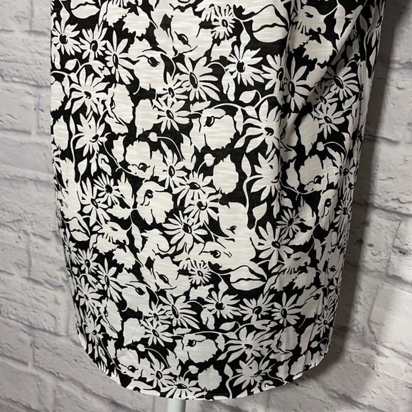 LORD And Taylor Floral Print Layered Front Sleeveless Tank Size Large. - Picture 8 of 10